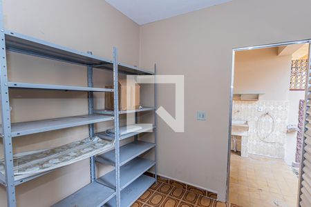 Casa à venda com 200m², 3 quartos e 2 vagasQuarto de Serviço