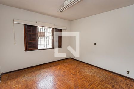 Casa à venda com 200m², 3 quartos e 2 vagasSuite