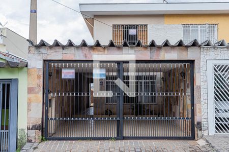 Casa à venda com 200m², 3 quartos e 2 vagasFachada