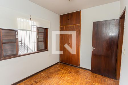 Casa à venda com 200m², 3 quartos e 2 vagasQuarto 2