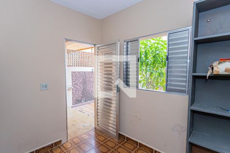 Casa à venda com 200m², 3 quartos e 2 vagasQuarto de Serviço