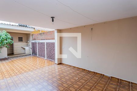 Casa à venda com 200m², 3 quartos e 2 vagasQuintal