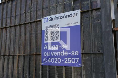 Casa à venda com 400m², 2 quartos e 2 vagasFachada