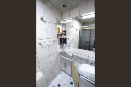 Casa à venda com 400m², 2 quartos e 2 vagasBanheiro