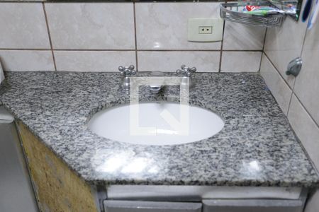 Casa à venda com 400m², 2 quartos e 2 vagasBanheiro