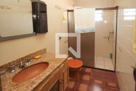 Casa à venda com 315m², 3 quartos e 7 vagas Casa à venda com 315m², 3 quartos e 7 vagasbanheiro da Suíte