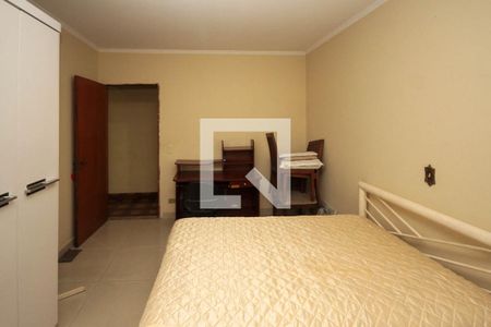 Casa à venda com 315m², 3 quartos e 7 vagas Casa à venda com 315m², 3 quartos e 7 vagasQuarto 02