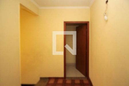 Casa à venda com 315m², 3 quartos e 7 vagas Casa à venda com 315m², 3 quartos e 7 vagasCorredor