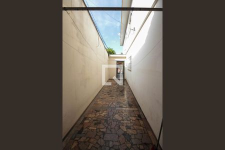 Casa à venda com 315m², 3 quartos e 7 vagas Casa à venda com 315m², 3 quartos e 7 vagasCorredor