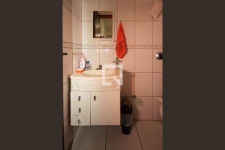 Casa à venda com 315m², 3 quartos e 7 vagas Casa à venda com 315m², 3 quartos e 7 vagasBanheiro de Serviço