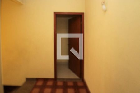 Casa à venda com 315m², 3 quartos e 7 vagas Casa à venda com 315m², 3 quartos e 7 vagasCorredor