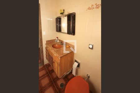 Casa à venda com 315m², 3 quartos e 7 vagas Casa à venda com 315m², 3 quartos e 7 vagasbanheiro da Suíte