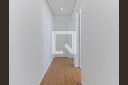 Corredor de apartamento à venda com 2 quartos, 44m² em Usina Piratininga, São Paulo