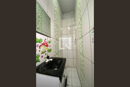 Casa à venda com 114m², 3 quartos e 1 vagaBanheiro 2