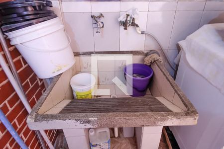 Casa à venda com 85m², 2 quartos e 1 vagaÁrea de Serviço e Churrasqueira