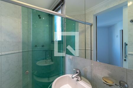 Apartamento à venda com 79m², 2 quartos e 2 vagasBanheiro da Suíte