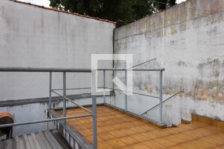 Casa à venda com 150m², 2 quartos e 2 vagas Casa à venda com 150m², 2 quartos e 2 vagasQuintal