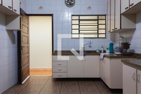 Casa à venda com 150m², 2 quartos e 2 vagas Casa à venda com 150m², 2 quartos e 2 vagasCozinha