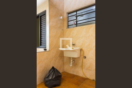 Casa à venda com 150m², 2 quartos e 2 vagas Casa à venda com 150m², 2 quartos e 2 vagasÁrea de Serviço