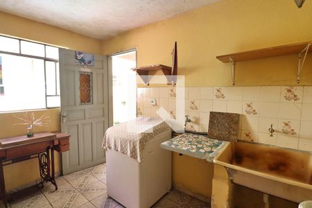 Casa à venda com 300m², 4 quartos e 4 vagasCasa 2 -  Área de Serviço