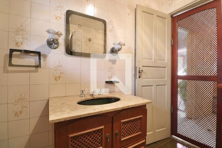 Casa à venda com 300m², 4 quartos e 4 vagasCasa 2 -Banheiro