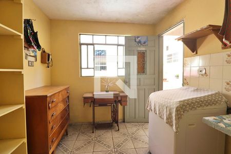 Casa à venda com 300m², 4 quartos e 4 vagasCasa 2 -  Área de Serviço