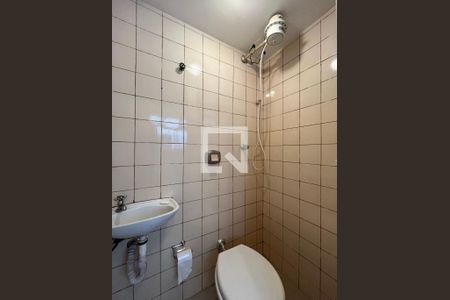 Apartamento à venda com 75m², 3 quartos e 2 vagas Apartamento à venda com 75m², 3 quartos e 2 vagasBanheiro de serviço