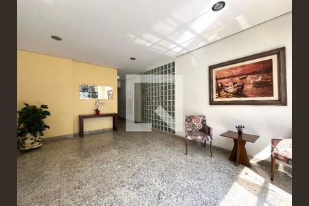 Apartamento à venda com 75m², 3 quartos e 2 vagas Apartamento à venda com 75m², 3 quartos e 2 vagasHall social