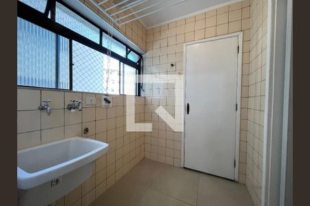 Apartamento à venda com 75m², 3 quartos e 2 vagas Apartamento à venda com 75m², 3 quartos e 2 vagasÁrea de Serviço