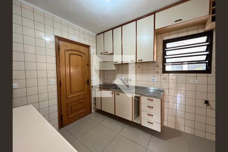 Apartamento à venda com 75m², 3 quartos e 2 vagas Apartamento à venda com 75m², 3 quartos e 2 vagasCozinha