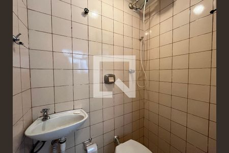 Apartamento à venda com 75m², 3 quartos e 2 vagas Apartamento à venda com 75m², 3 quartos e 2 vagasBanheiro de serviço