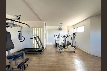 Apartamento à venda com 75m², 3 quartos e 2 vagas Apartamento à venda com 75m², 3 quartos e 2 vagasÁrea comum - Academia