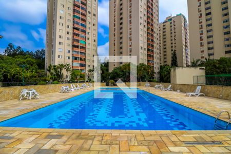 Apartamento à venda com 90m², 3 quartos e 1 vaga Apartamento à venda com 90m², 3 quartos e 1 vagaÁrea comum - Piscina