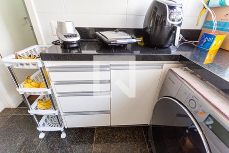 Apartamento à venda com 171m², 4 quartos e 2 vagasArmário da Área de Serviço