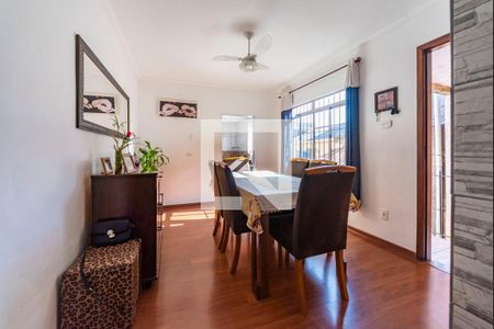Casa à venda com 184m², 4 quartos e 2 vagasCopa/Sala de Jantar