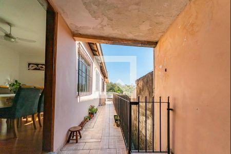 Casa à venda com 184m², 4 quartos e 2 vagasQuintal e Varanda