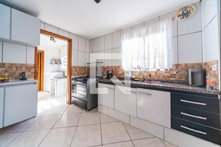 Casa à venda com 184m², 4 quartos e 2 vagasCozinha