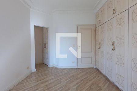 Apartamento à venda com 461m², 3 quartos e 5 vagas Apartamento à venda com 461m², 3 quartos e 5 vagasSuíte 2