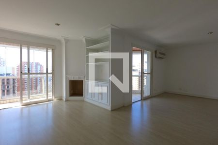 Apartamento à venda com 461m², 3 quartos e 5 vagas Apartamento à venda com 461m², 3 quartos e 5 vagasSuíte 3