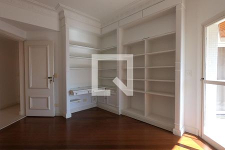 Apartamento à venda com 461m², 3 quartos e 5 vagas Apartamento à venda com 461m², 3 quartos e 5 vagasSuíte