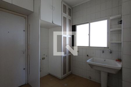 Apartamento à venda com 461m², 3 quartos e 5 vagas Apartamento à venda com 461m², 3 quartos e 5 vagasÁrea de Serviço