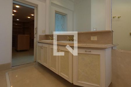 Apartamento à venda com 461m², 3 quartos e 5 vagas Apartamento à venda com 461m², 3 quartos e 5 vagasBanheiro da Suíte 3