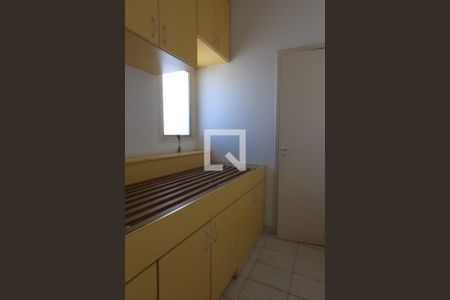 Apartamento à venda com 461m², 3 quartos e 5 vagas Apartamento à venda com 461m², 3 quartos e 5 vagasÁrea de Serviço
