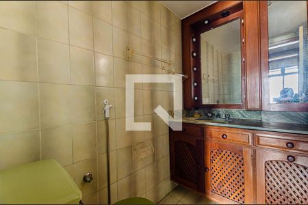 Apartamento à venda com 210m², 4 quartos e 2 vagas Apartamento à venda com 210m², 4 quartos e 2 vagasBanheiro Social