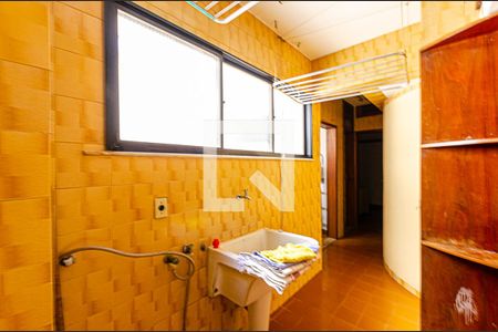 Apartamento à venda com 210m², 4 quartos e 2 vagas Apartamento à venda com 210m², 4 quartos e 2 vagasCozinha