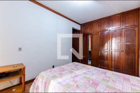 Apartamento à venda com 210m², 4 quartos e 2 vagas Apartamento à venda com 210m², 4 quartos e 2 vagasSuíte 2