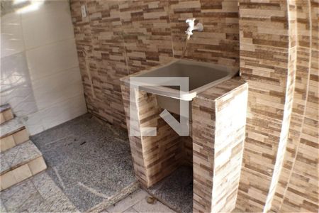 Casa à venda com 70m², 1 quarto e sem vagaCozinha e Área de Serviço