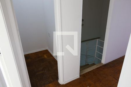 Casa à venda com 240m², 4 quartos e 4 vagasCorredor