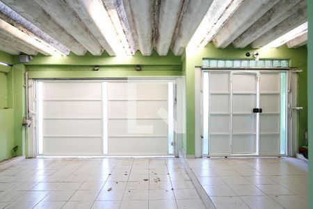 Casa à venda com 240m², 4 quartos e 4 vagasGaragem