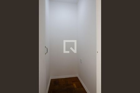 Casa à venda com 240m², 4 quartos e 4 vagasCorredor